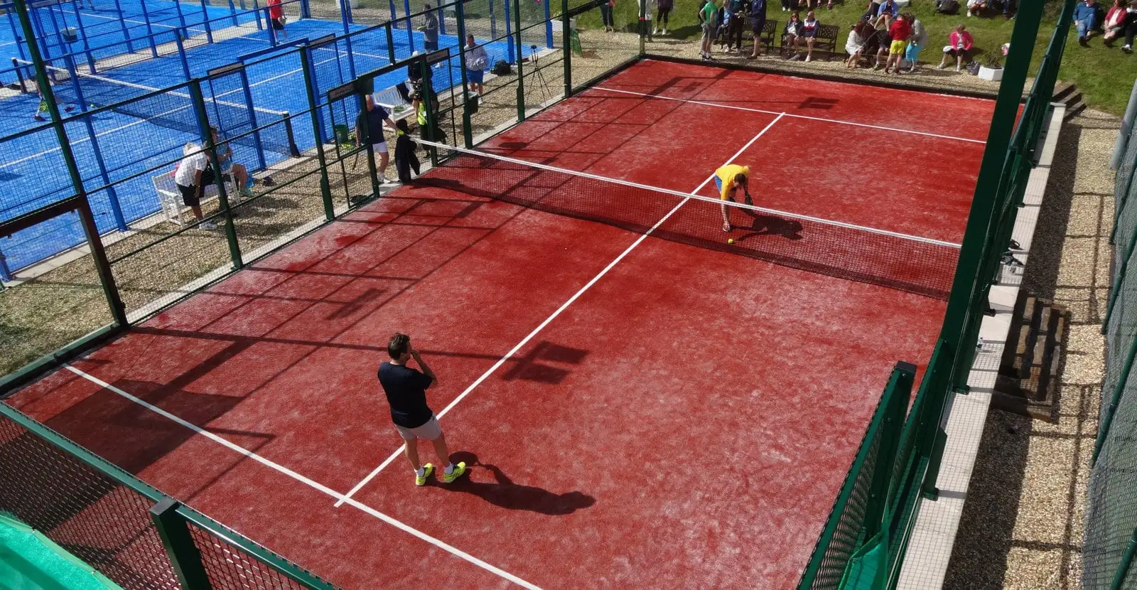 Transformer terrain tennis terrain padel