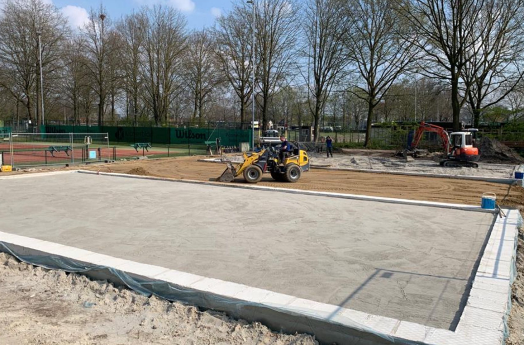 Faut-il un permis de construire pour faire un terrain de padel ?