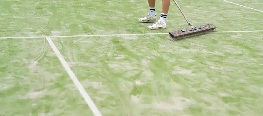 entretien sol terrain padel